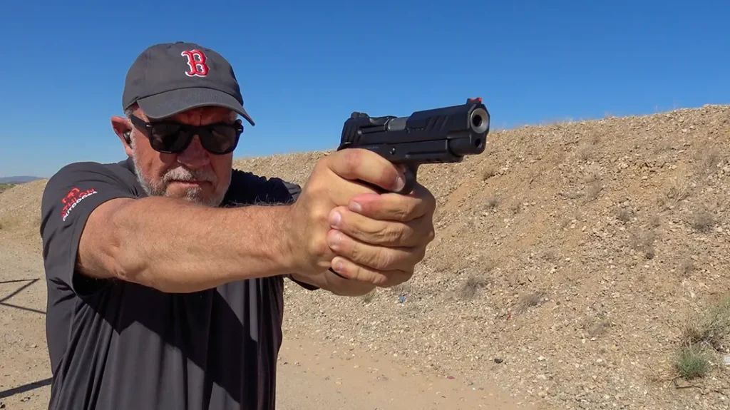 Wilson Combat eXperior Elite Commander Double Stack.